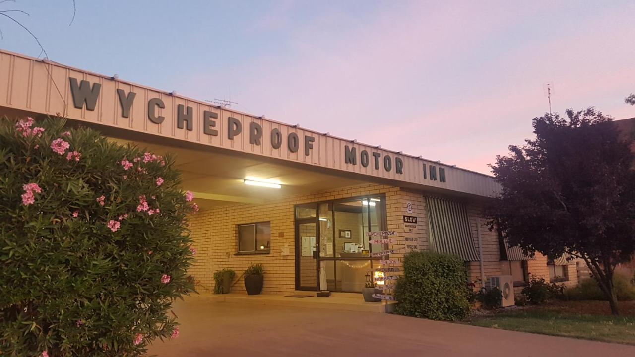 Mount Wycheproof Motor Inn Екстериор снимка